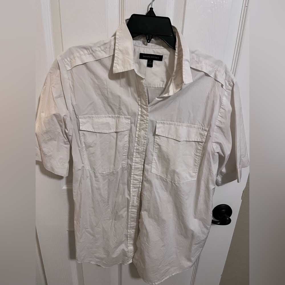 Double pocket button down